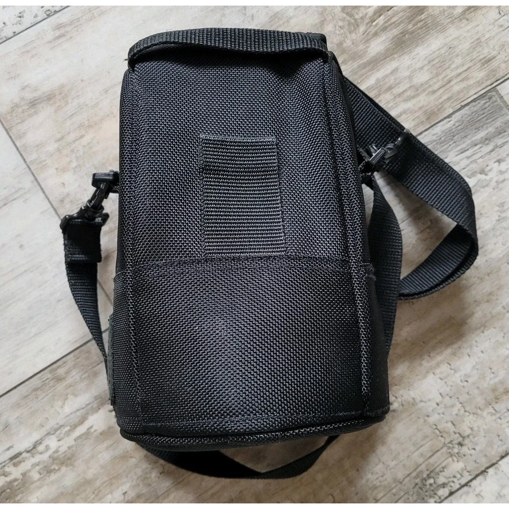 Nikon CL-M2 Semi-Soft Ballistic Nylon Lens Case
